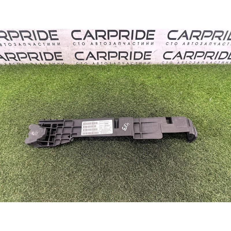 Кріплення радіатора (кузов і елементи) BMW X3 F25 2012 3.0 17117593838