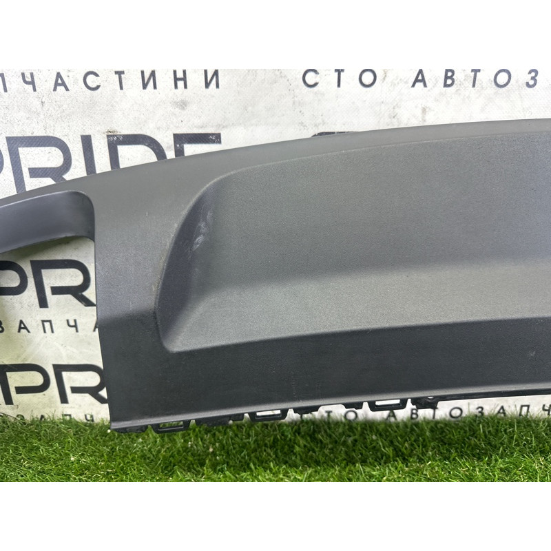 Губа бампера (кузов и элементы) AUDI A3 8V 2016 1.8 CNSB 8V5807521B