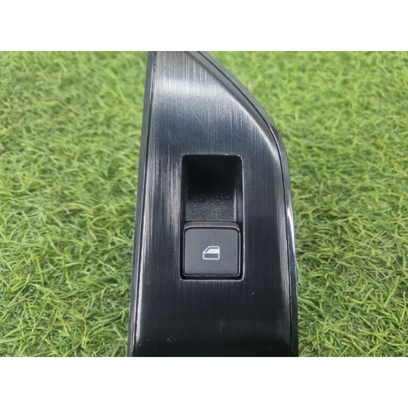 Кнопка стеклоподъемника (электрика / кнопки) Nissan Rogue T33 2023 1.5 KR15DDT 254116XJ0B