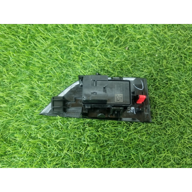 Кнопка стеклоподъемника (электрика / кнопки) Nissan Rogue T33 2023 1.5 KR15DDT 254116XJ0B