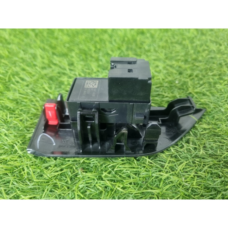 Кнопка стеклоподъемника (электрика / кнопки) Nissan Rogue T33 2023 1.5 KR15DDT 254116XJ0B