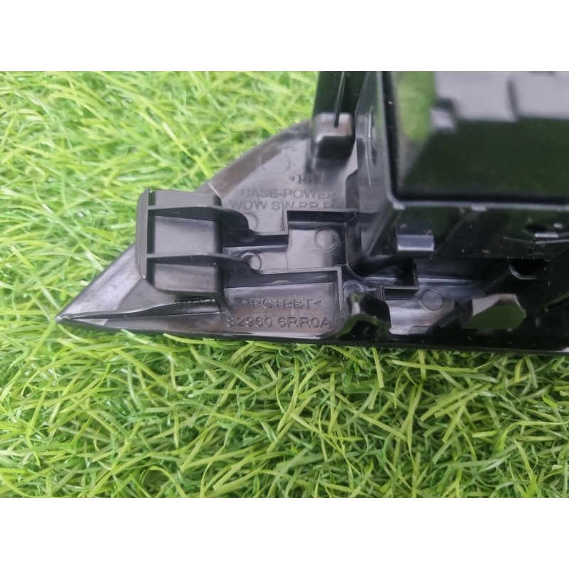 Кнопка стеклоподъемника (электрика / кнопки) Nissan Rogue T33 2023 1.5 KR15DDT 254116XJ0B