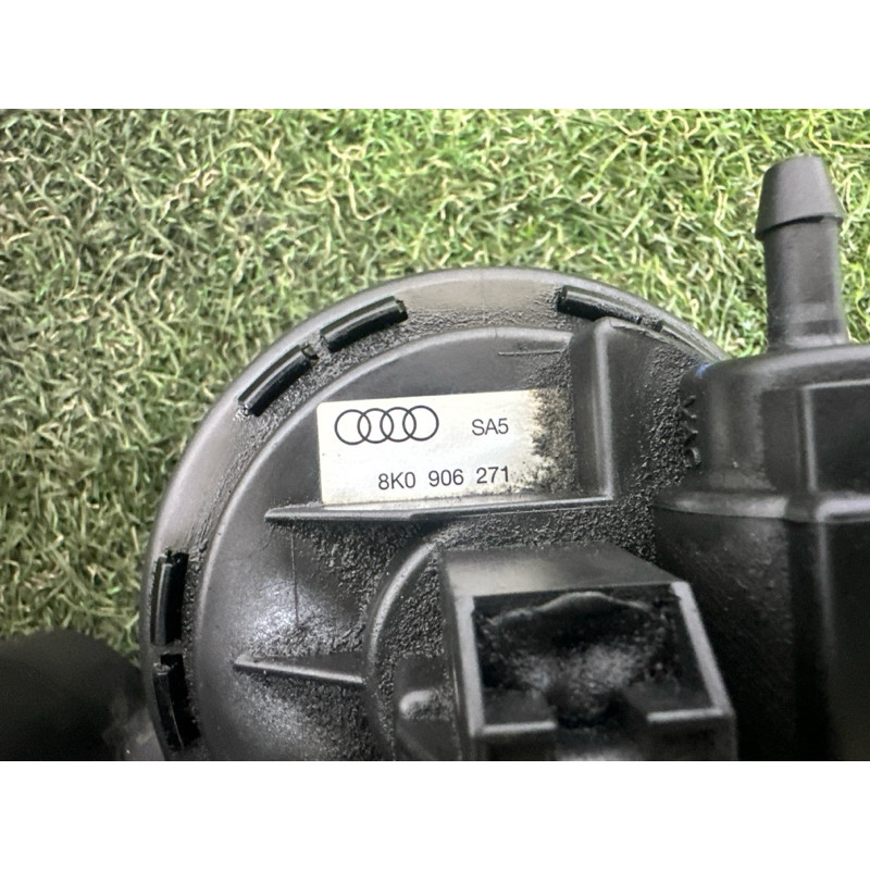 Абсорбер топливный (топливная система) AUDI A4 B8 2010 2.0 CAEB 8K0201801C