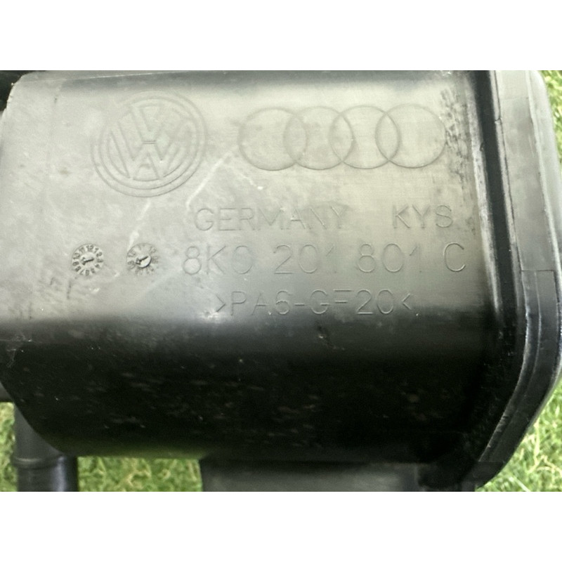 Абсорбер топливный (топливная система) AUDI A4 B8 2010 2.0 CAEB 8K0201801C