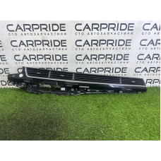 Центральный дефлектор салона