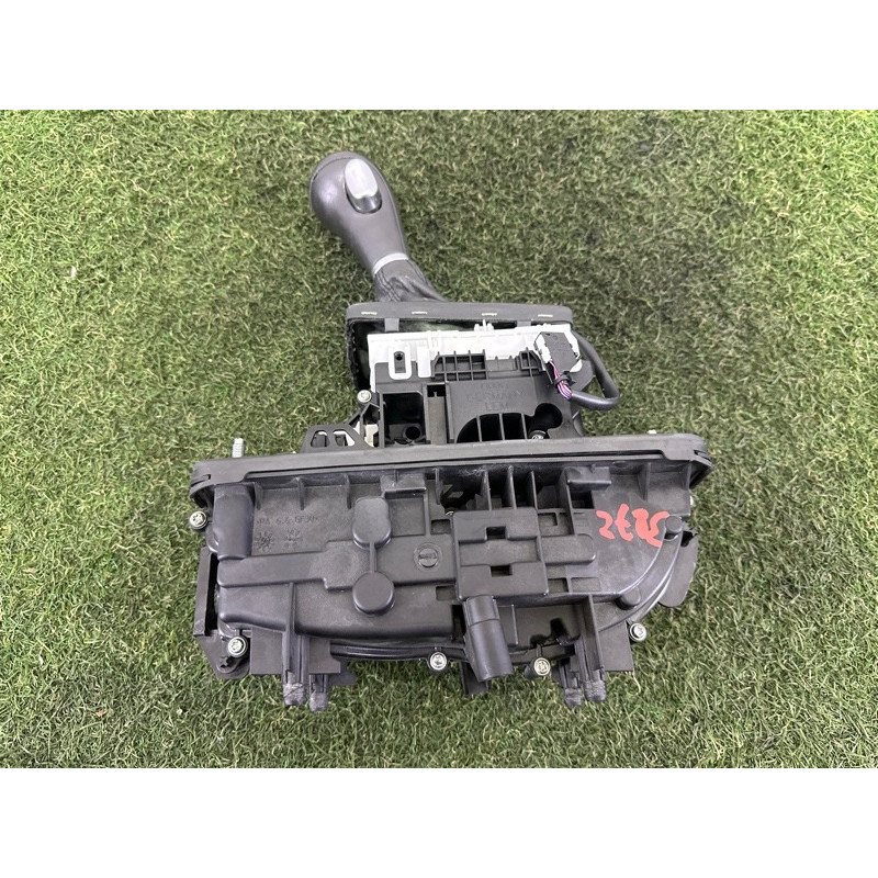 Селектор АКПП (трансмиссия) AUDI A4 B8 2010 2.0 CAEB 8K1713105B