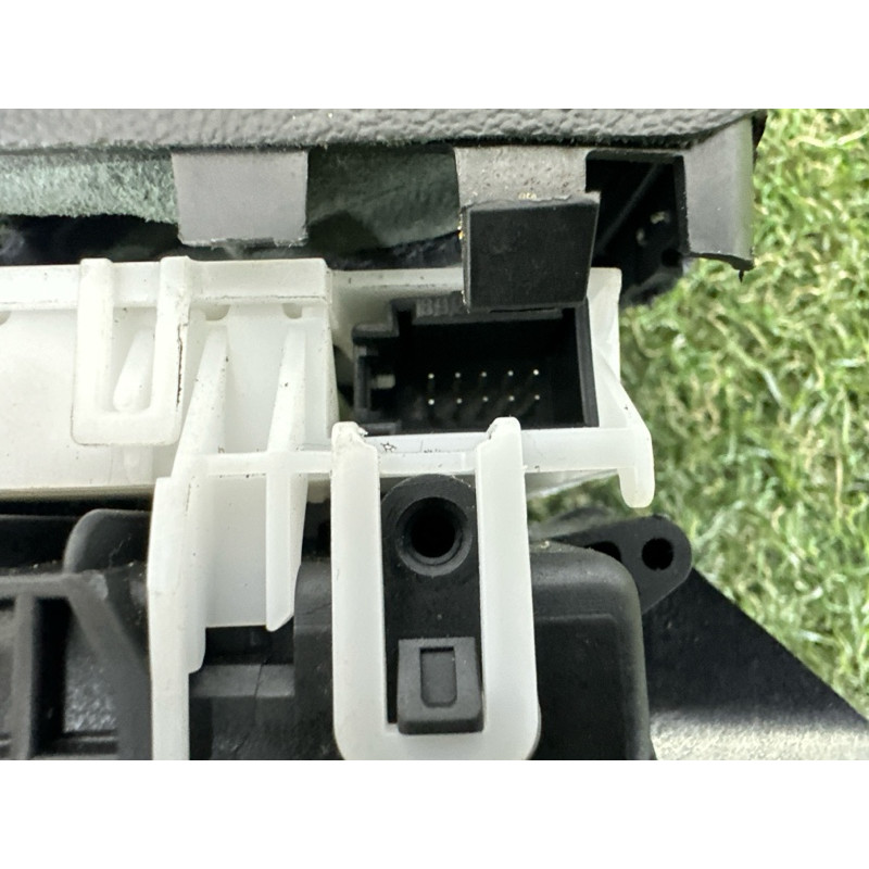 Селектор АКПП (трансмиссия) AUDI A4 B8 2010 2.0 CAEB 8K1713105B