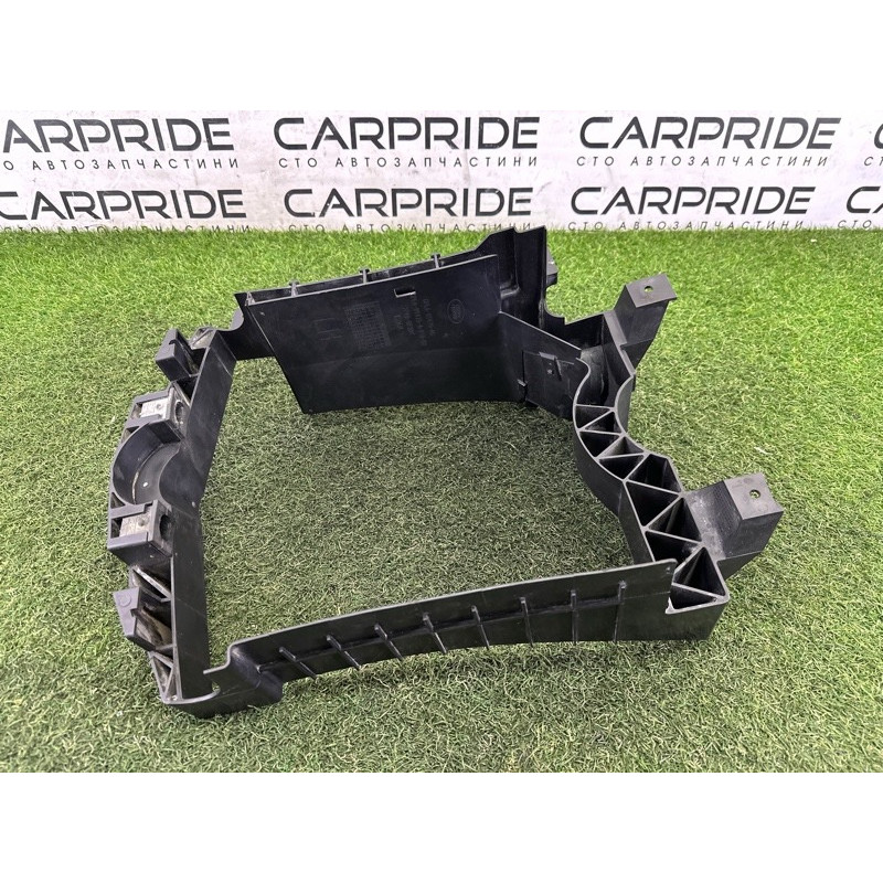 Воздуховод радиатора (кузов и элементы) LAND ROVER RANGE ROVER Sport L494 2016 3.0 Diesel LR034578