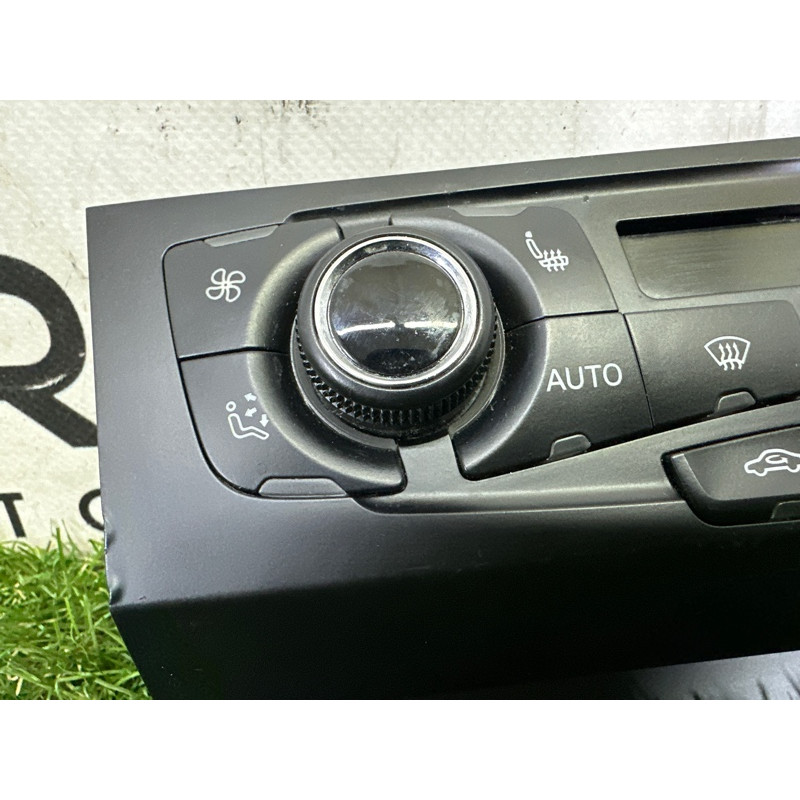 Панель управления климат-контролем (электрика / блоки управления) AUDI A4 B8 2010 2.0 CAEB 8T1820043AKXZF