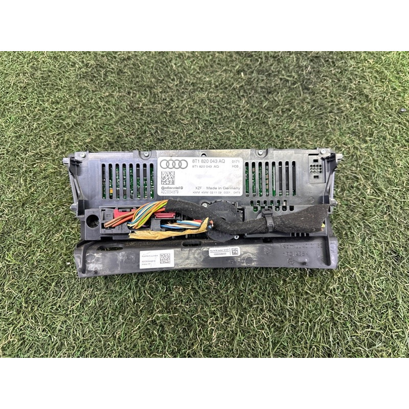 Панель управления климат-контролем (электрика / блоки управления) AUDI A4 B8 2010 2.0 CAEB 8T1820043AKXZF
