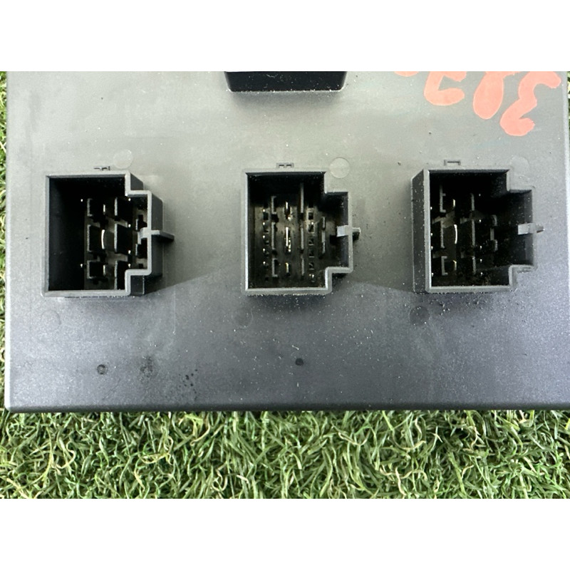 Модуль BCM (электрика / блоки управления) AUDI A4 B8 2010 2.0 CAEB 8K0907063P