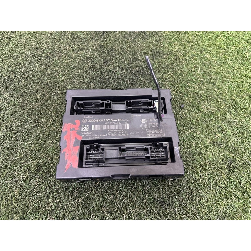 Модуль BCM (электрика / блоки управления) AUDI A4 B8 2010 2.0 CAEB 8K0907064DG