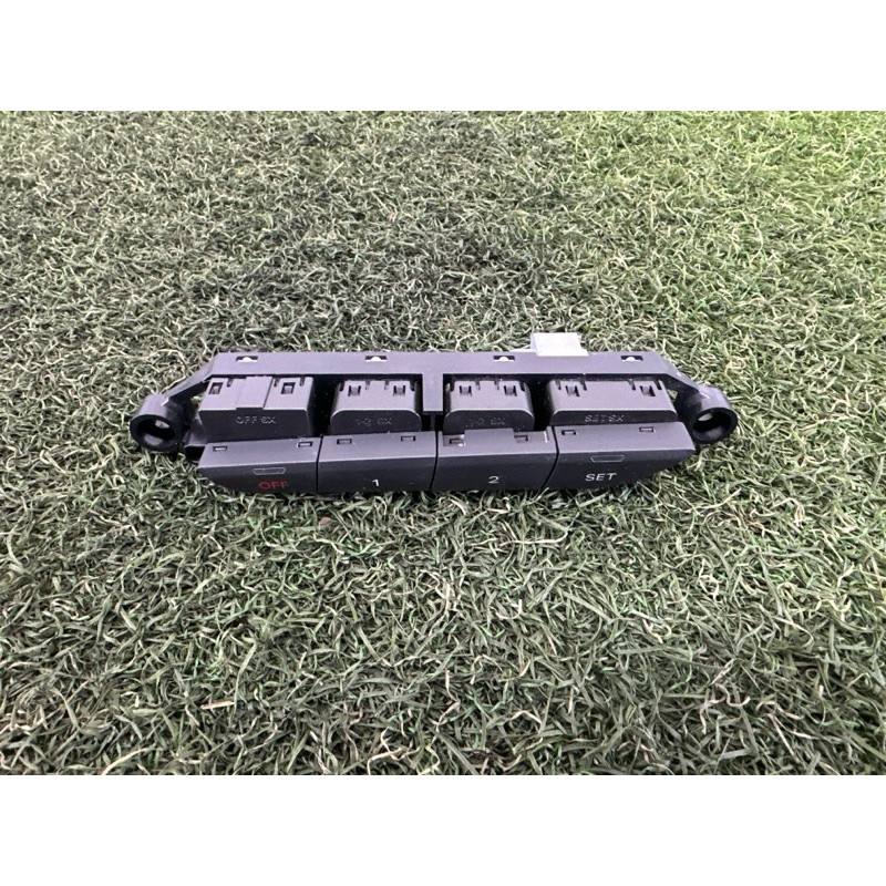 Кнопка памяти сидения (электрика / кнопки) AUDI A8 D4 2011 4.2 CDRA 4H0959769