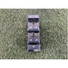 Блок кнопок стеклоподъемников