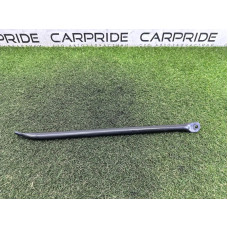 Распорка передней панели