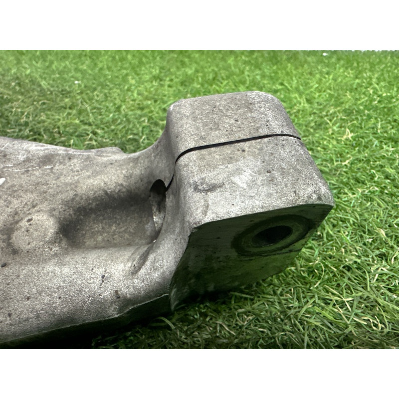 Поворотный кулак (подвеска) LAND ROVER RANGE ROVER Sport L494 2016 3.0 Diesel LR078375