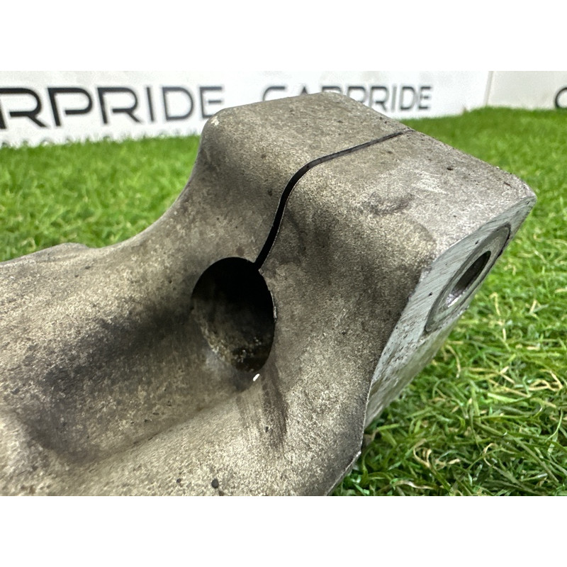 Поворотный кулак (подвеска) LAND ROVER RANGE ROVER Sport L494 2016 3.0 Diesel LR078375