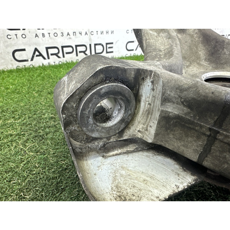 Поворотный кулак (подвеска) LAND ROVER RANGE ROVER Sport L494 2016 3.0 Diesel LR078375