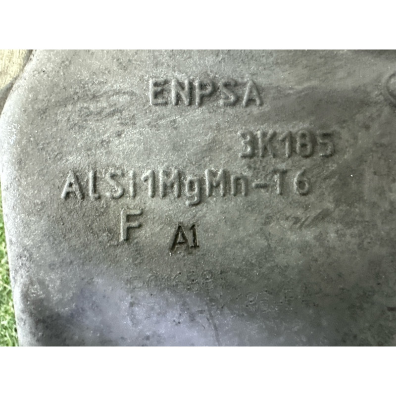 Поворотный кулак (подвеска) LAND ROVER RANGE ROVER Sport L494 2016 3.0 Diesel LR078375