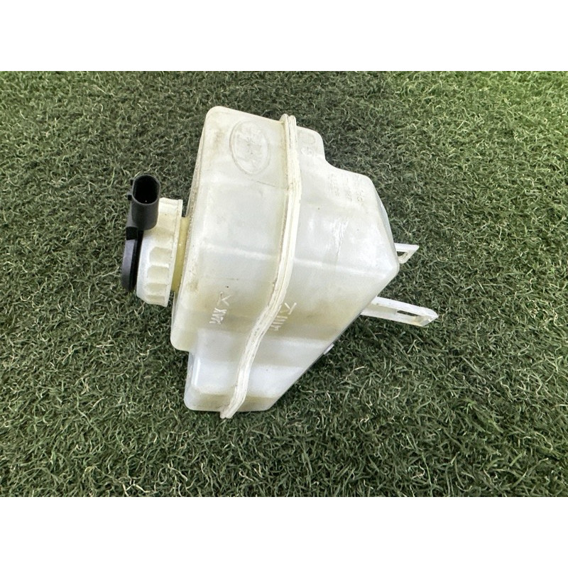 Бачок тормозной жидкости (тормозная система) LAND ROVER RANGE ROVER Sport L494 2016 3.0 Diesel LR033628