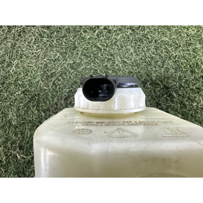 Бачок тормозной жидкости (тормозная система) LAND ROVER RANGE ROVER Sport L494 2016 3.0 Diesel LR033628