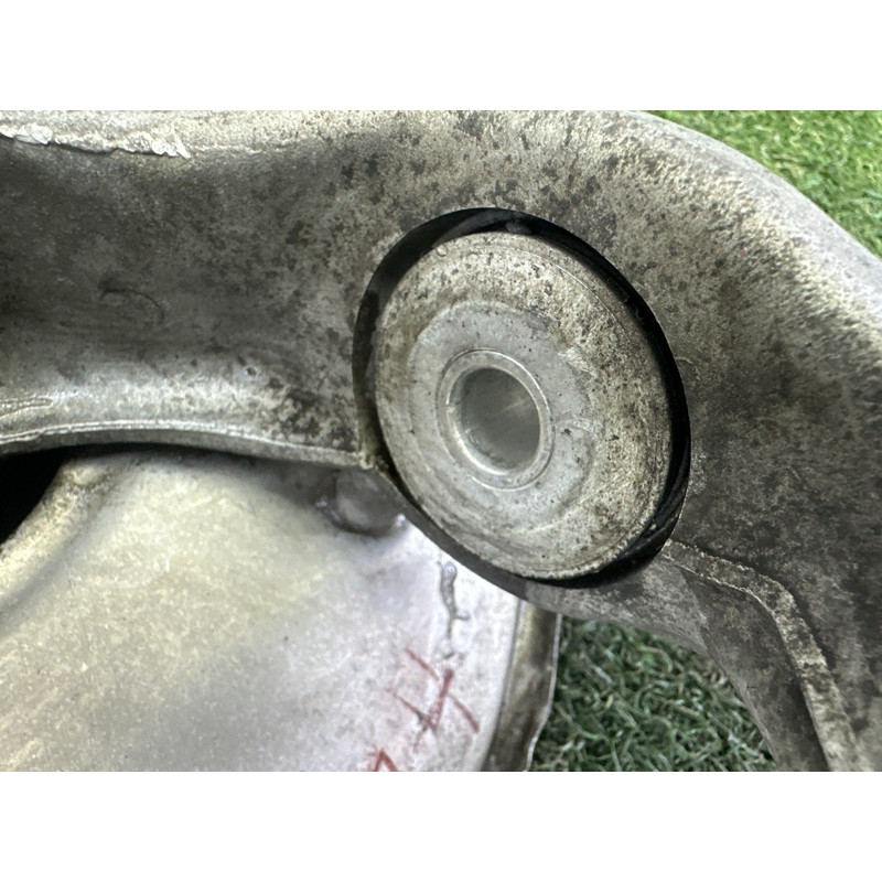 Цапфа подвески (подвеска) AUDI A4 B8 2014 2.0 TFSI 8K0505432AQ