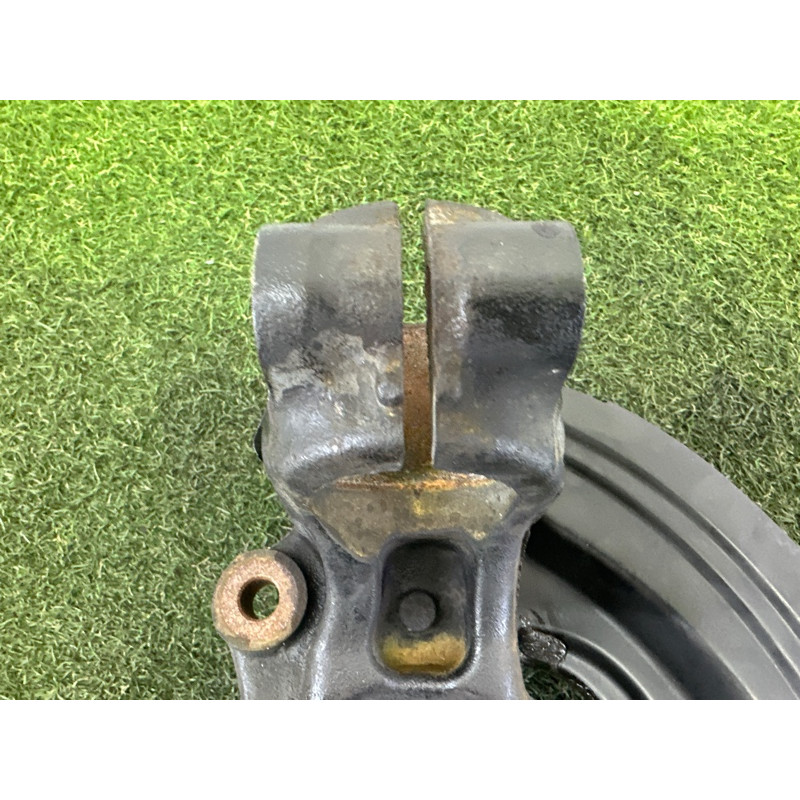 Поворотный кулак (подвеска) BMW 3-series E90 2010 3.0 N54 31216768995