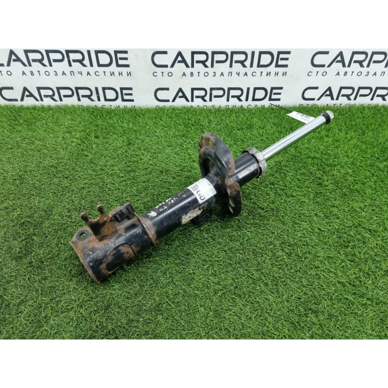 Амортизатор (подвеска) Opel Vectra C 2008 2.2 YH 13254162