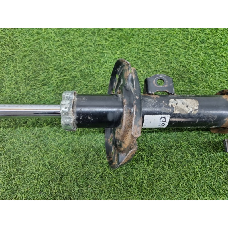 Амортизатор (подвеска) Opel Vectra C 2008 2.2 YH 13254162