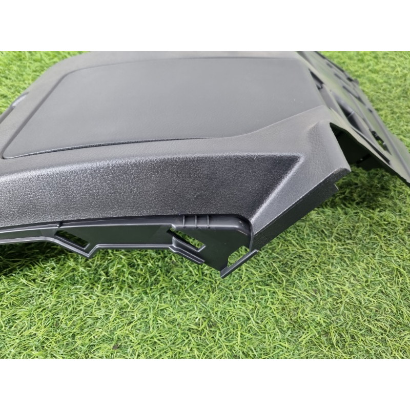 Накладка торпедо нижня (салон) Nissan Rogue T33 2023 1.5 KR15DDT 681066RR0A