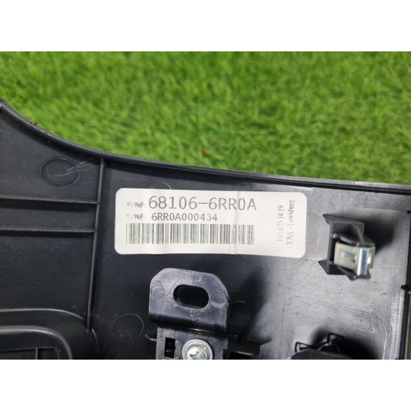 Накладка торпедо нижня (салон) Nissan Rogue T33 2023 1.5 KR15DDT 681066RR0A