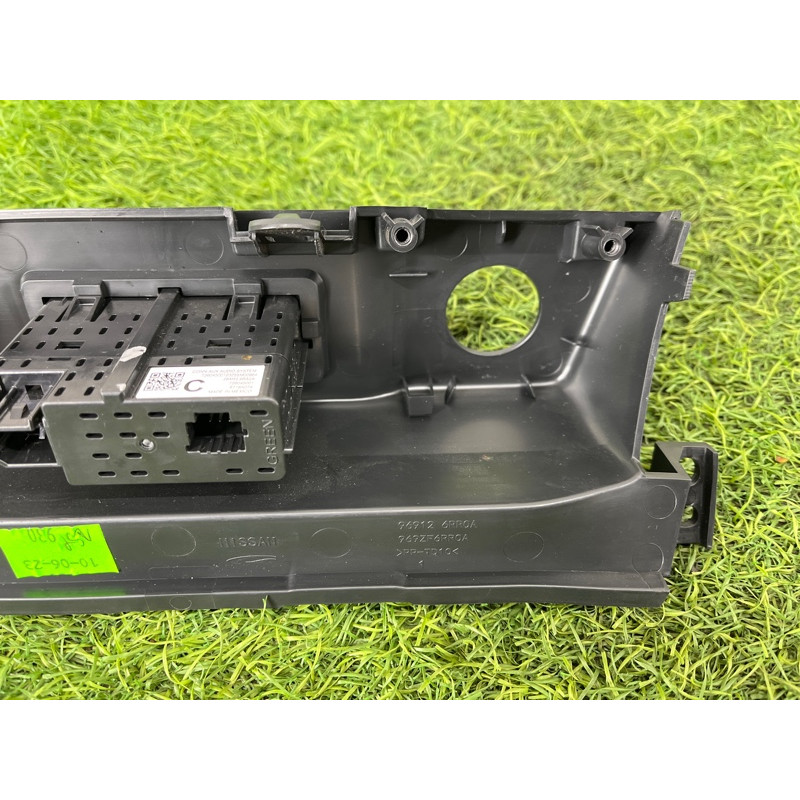Разьем USB (электрика) Nissan Rogue T33 2023 1.5 KR15DDT 284H36RA2A