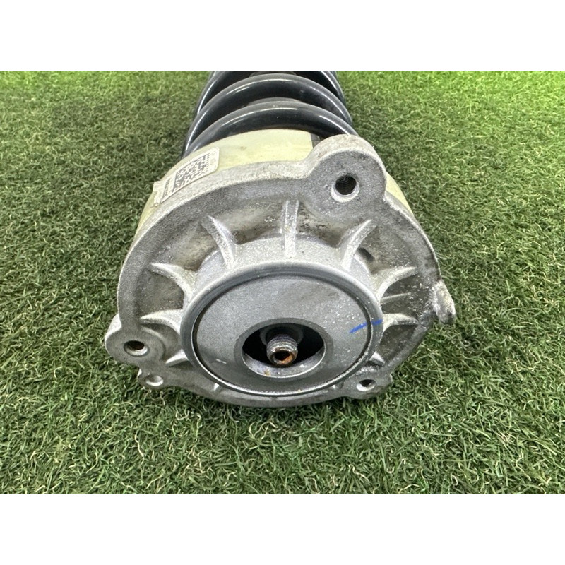 Амортизатор в сборе (подвеска) AUDI A4 B9 2017 2.0 TFSI 8W0413031AA