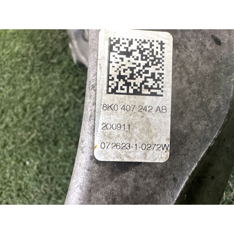 Поворотный кулак (подвеска) AUDI Q5 8R 2012 3.2 8K0407254AB