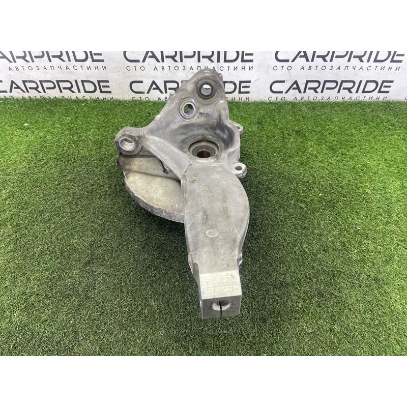 Поворотный кулак (подвеска) LAND ROVER RANGE ROVER Sport L494 2016 3.0 Diesel LR078377