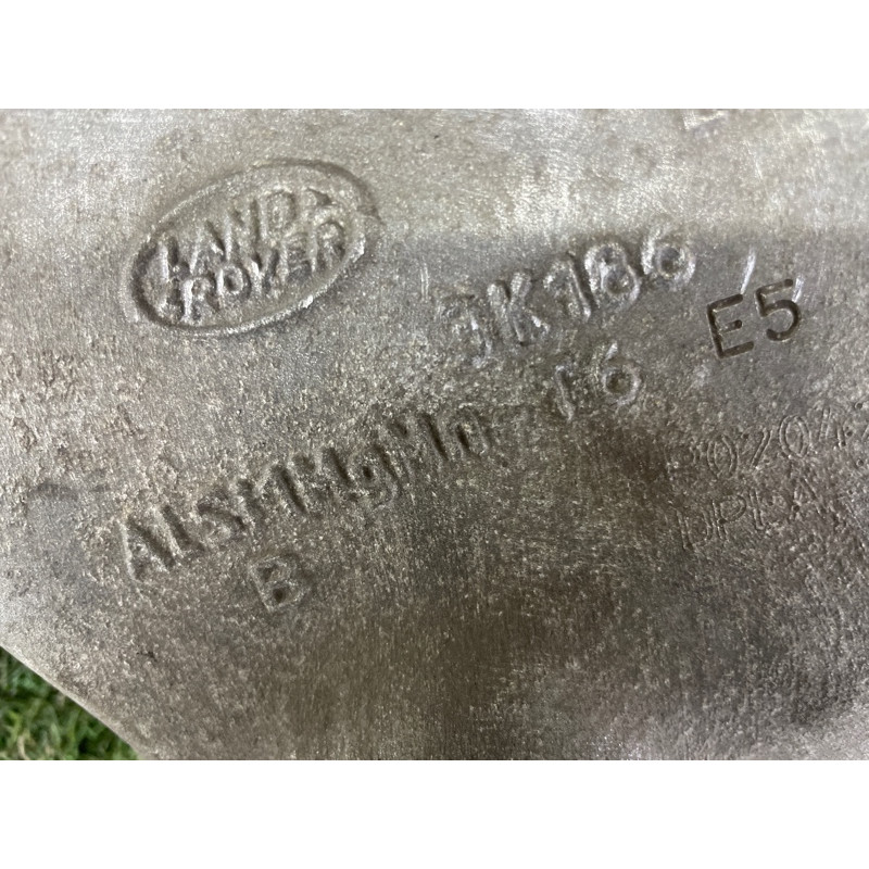 Поворотный кулак (подвеска) LAND ROVER RANGE ROVER Sport L494 2016 3.0 Diesel LR078377