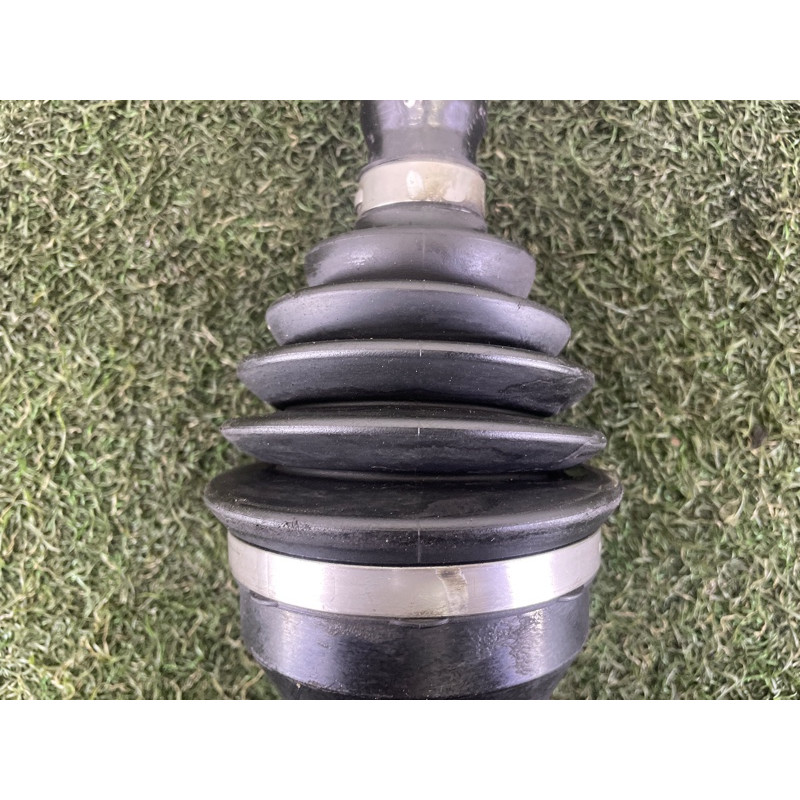 Привод (трансмиссия) LAND ROVER RANGE ROVER Sport L494 2016 3.0 Diesel LR064634