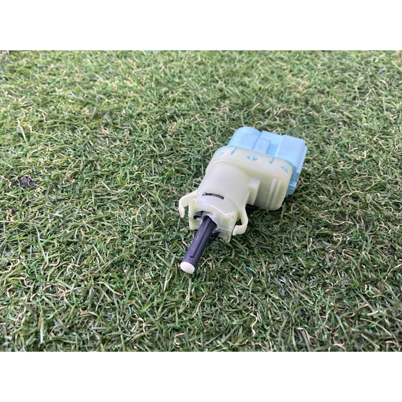 Концевик педали тормоза (электрика / датчики) Ford ESCAPE MK4 2020 1.5 GL3Z13480A