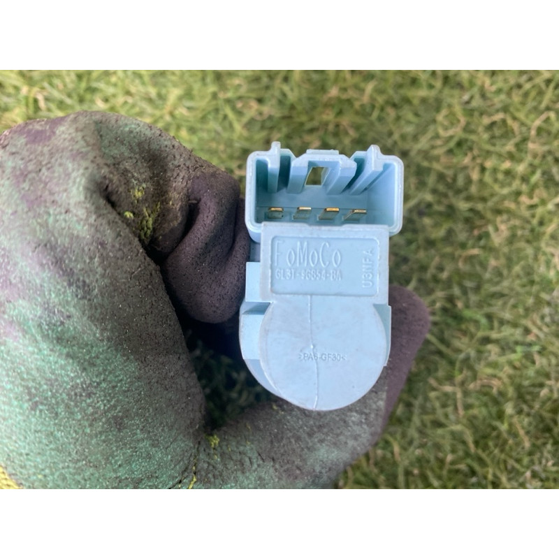 Концевик педали тормоза (электрика / датчики) Ford ESCAPE MK4 2020 1.5 GL3Z13480A