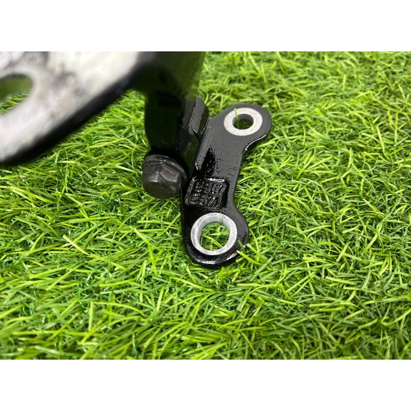 Петля дверей (кузов і елементи) Nissan Rogue T33 2023 1.5 KR15DDT 824006RR0A