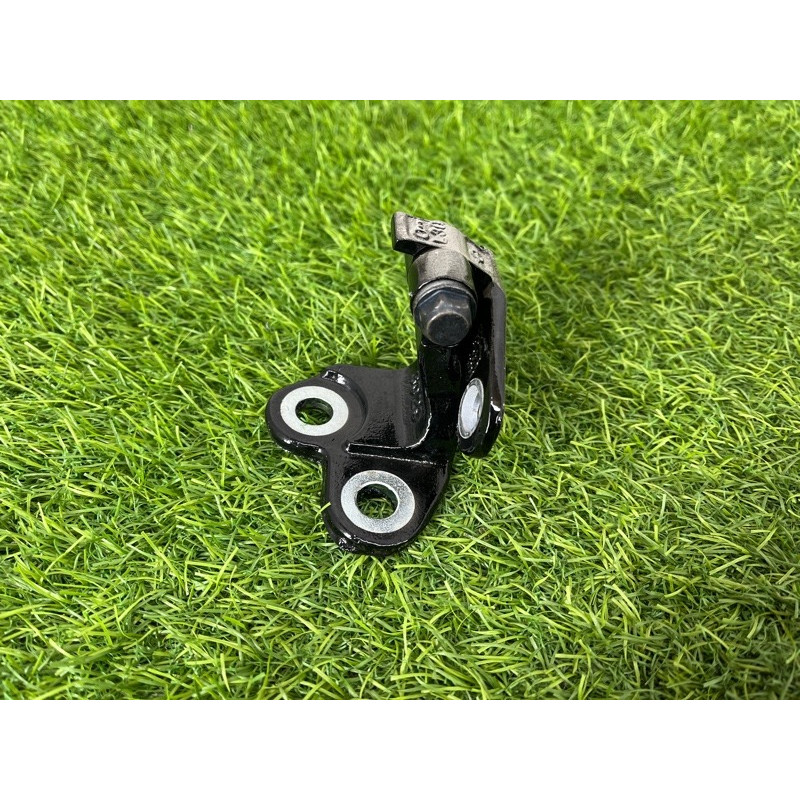 Петля дверей (кузов і елементи) Nissan Rogue T33 2023 1.5 KR15DDT 824016RR0A