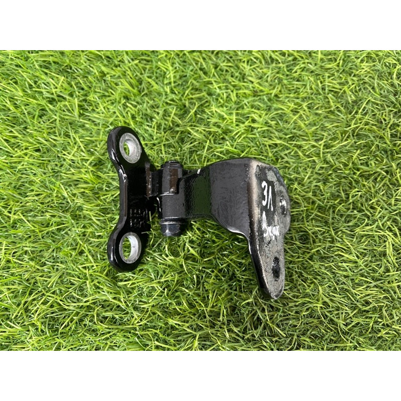 Петля дверей (кузов і елементи) Nissan Rogue T33 2023 1.5 KR15DDT 824016RR0A
