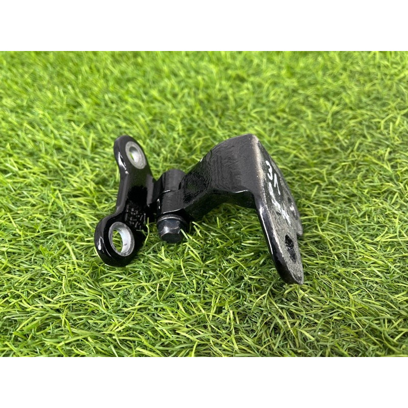 Петля дверей (кузов і елементи) Nissan Rogue T33 2023 1.5 KR15DDT 824016RR0A