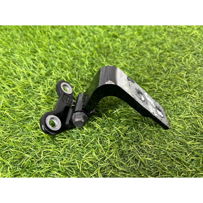 Петля дверей (кузов і елементи) Nissan Rogue T33 2023 1.5 KR15DDT 824206RR0A