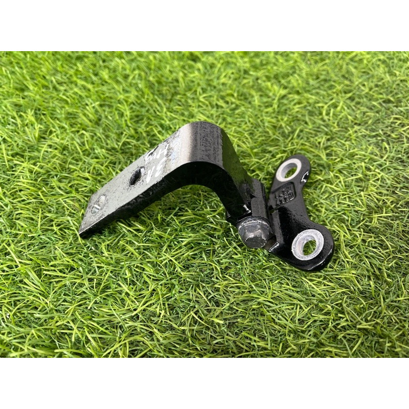 Петля дверей (кузов і елементи) Nissan Rogue T33 2023 1.5 KR15DDT 824216RR0A