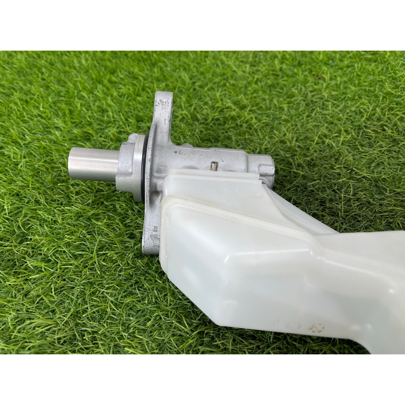 Главный тормозной цилиндр (тормозная система) Nissan Rogue T33 2023 1.5 KR15DDT 460106RR0A