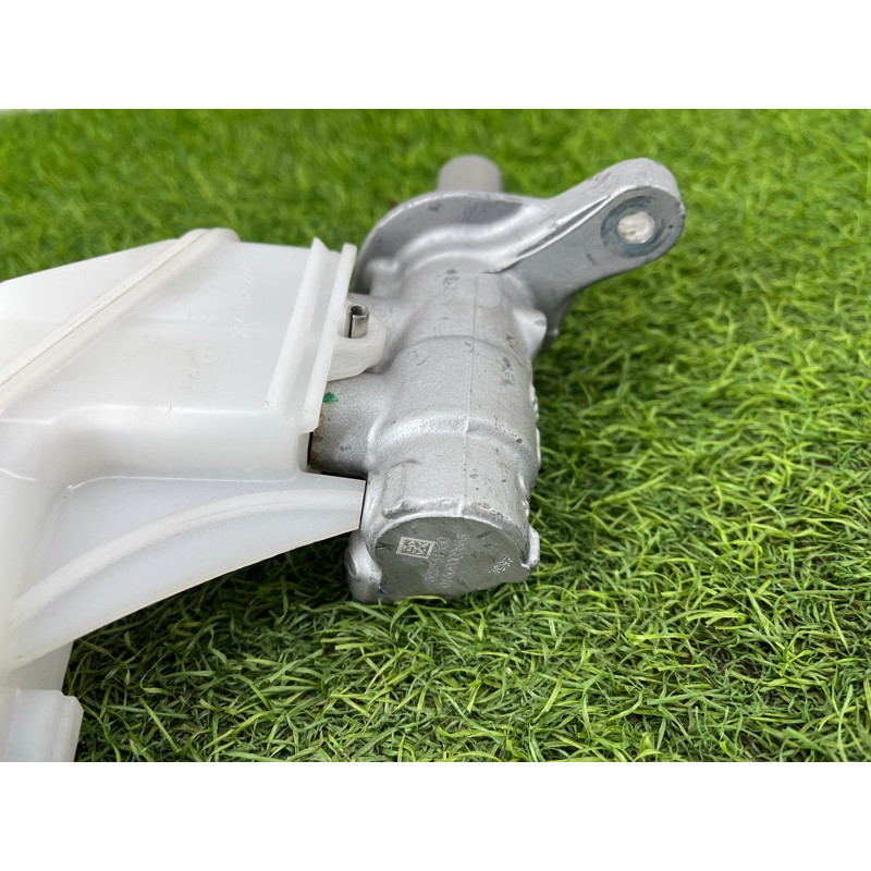 Главный тормозной цилиндр (тормозная система) Nissan Rogue T33 2023 1.5 KR15DDT 460106RR0A