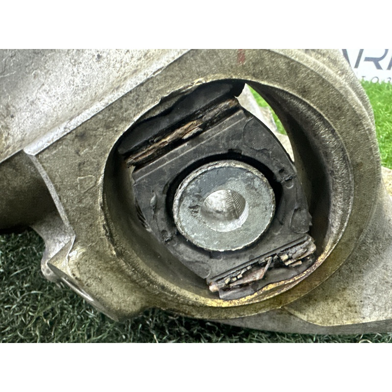 Цапфа подвески (подвеска) AUDI A4 B8 2013 2.0 TFSI 8K0505432AH