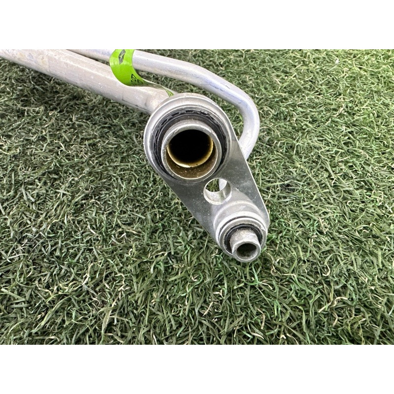 Трубка кондиционера (отопление и кондиционирование) Jeep Grand Cherokee WK2 2014 3.0 Diesel 68105596AB