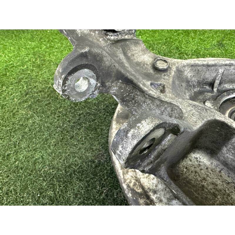 Цапфа подвески (подвеска) LAND ROVER RANGE ROVER Sport L494 2016 3.0 Diesel LR043593